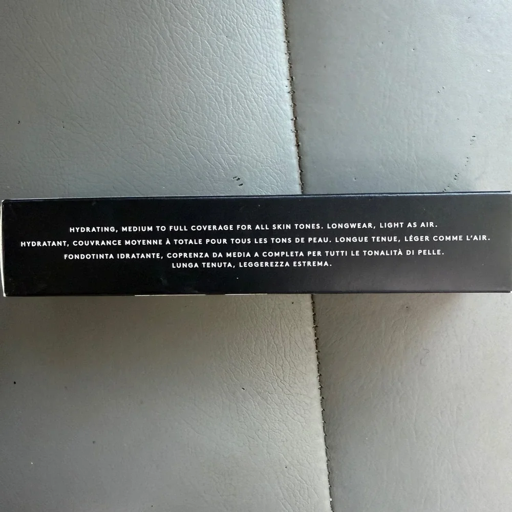 Fenty Beauty Pro Filt'r Hydrating Longwear Foundation 120 Light Neutral 32ml
